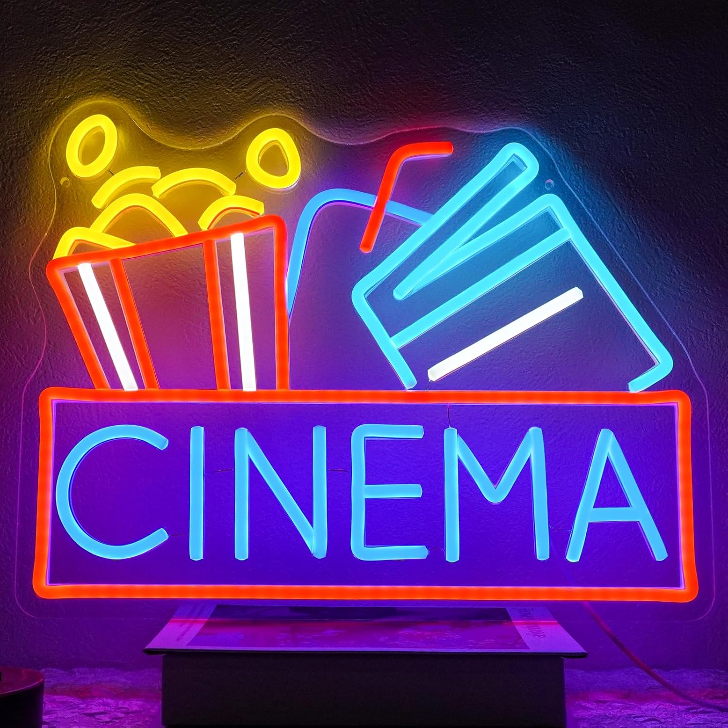 Neonowy szyld kina LED zasilan – Home Cinema Night recenzja i cena
